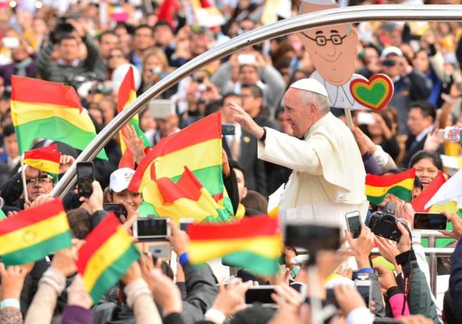 Papa Francisco: "Bolivia atraviesa una preocupante situación política, social y económica”