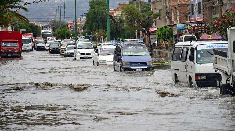 Defensa Civil alerta que el país ingresa a un periodo 'crítico' por lluvias y posible desborde de ríos